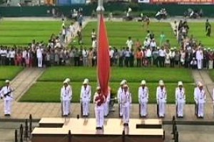 Lễ chào cờ trước lăng Bác Hồ Lễ chào cờ trước lăng Bác Hồ